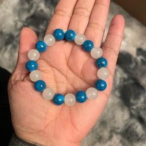 Elegant Blue and White Beaded Bracelet
